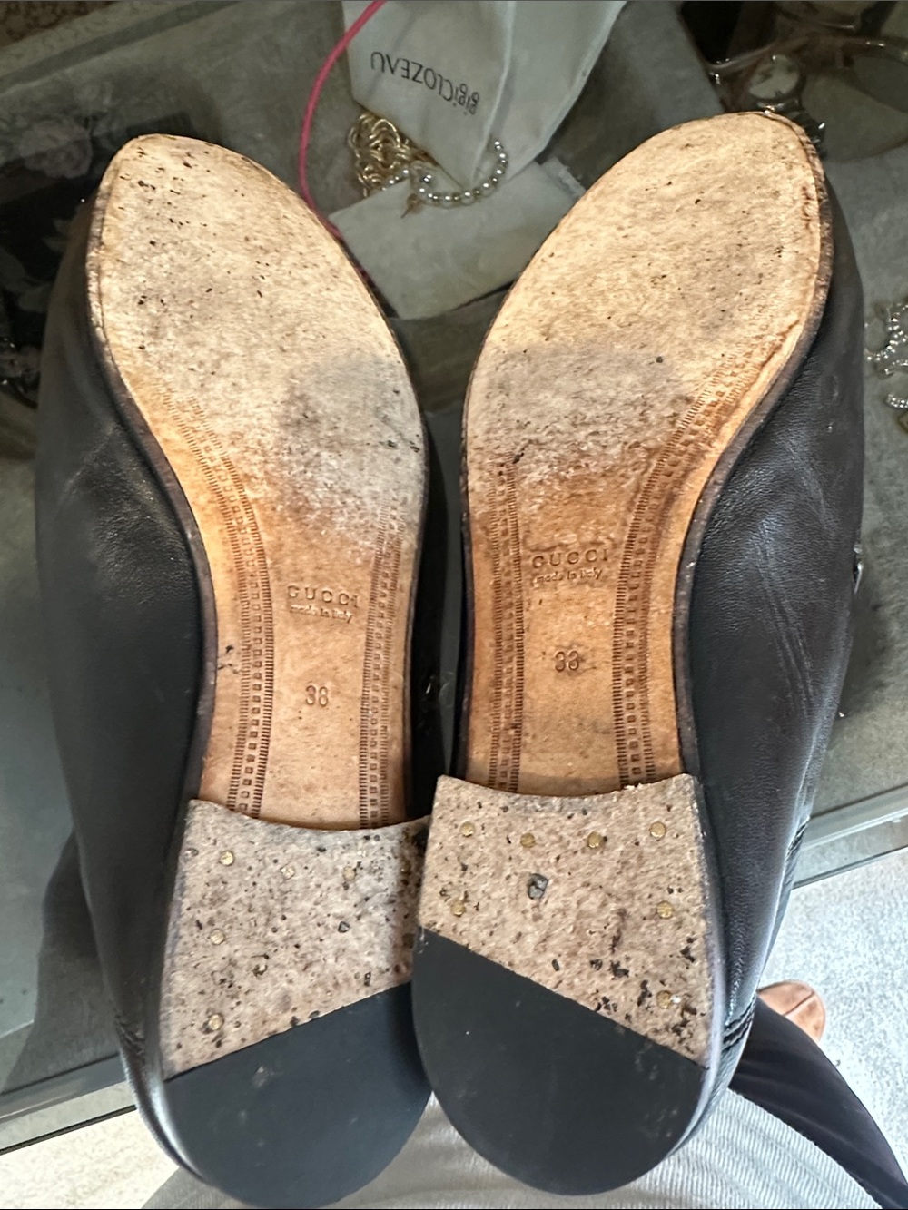 Gucci Classic Black Leather Slip-On Loafers with Gold Horsebit Accent - Picture 5 of 5